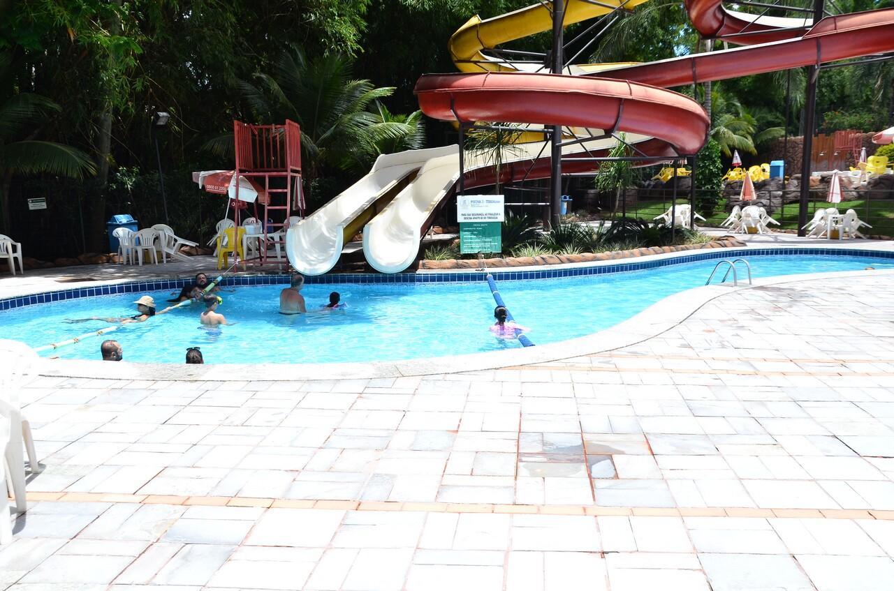 Apartamento Golden Dolphin Grand Caldas Novas Exterior photo